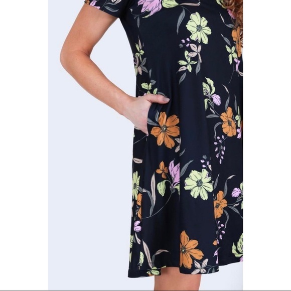 🌀🌺 FLOWER POWER DRESS!💗 - Picture 6 of 6